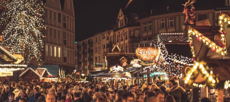 Cómo montar un mercado o evento navideño con decoración artesanal